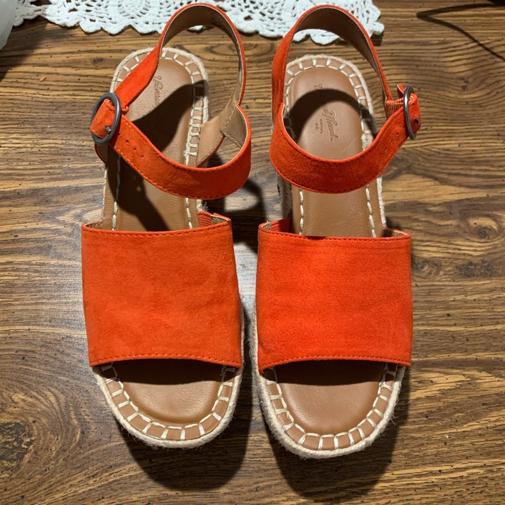 Universal Thread Wedges